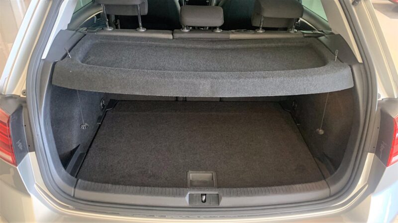 VW Golf 1.6 TDi Advance BMT 115CV (Gris Oscuro) - Imagen 12