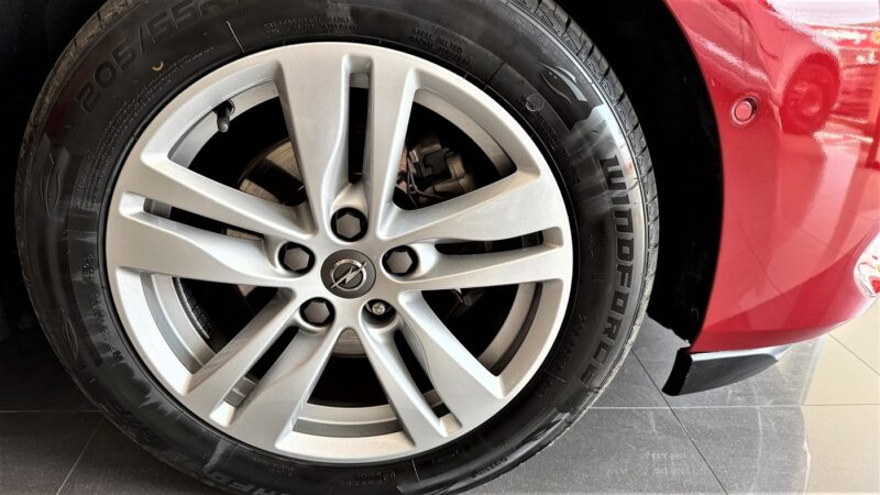 Opel Astra 1.5 Business Elegance 122CV - Imagen 10
