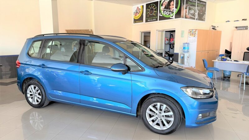 VW Touran 1.6 TDi Advance BMT DSG 115CV (7 plazas) - Imagen 6