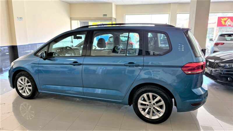 VW Touran 1.6 TDi Advance BMT DSG 115CV (7 plazas) - Imagen 13