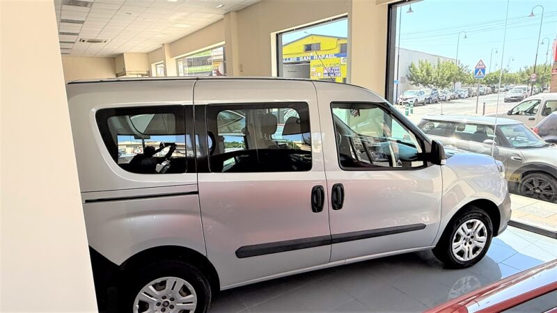 Fiat Dobló 1.3 Panorama Multijet Pop 95CV - Imagen 9