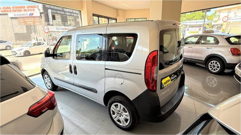 Fiat Dobló 1.3 Panorama Multijet Pop 95CV - Imagen 8